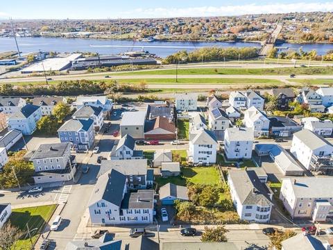 164 George St, Fall River, MA 02720 photo 3
