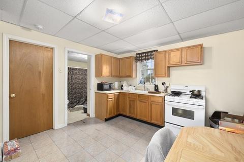 164 George St, Fall River, MA 02720 photo 17