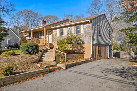 220 James Cir, Mashpee, MA 02649 photo 3