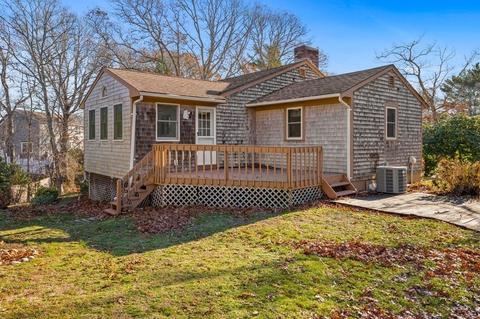 220 James Cir, Mashpee, MA 02649 photo 4