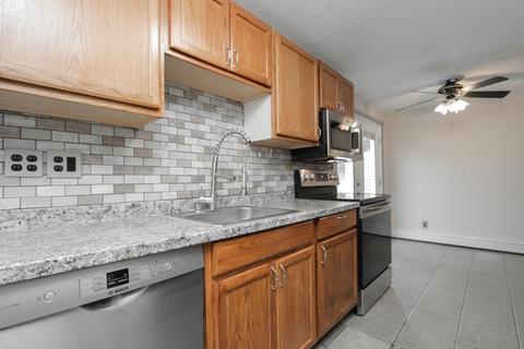 75 Rowland St, Springfield, MA 01107 photo 24
