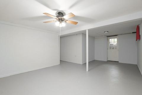 75 Rowland St, Springfield, MA 01107 photo 15