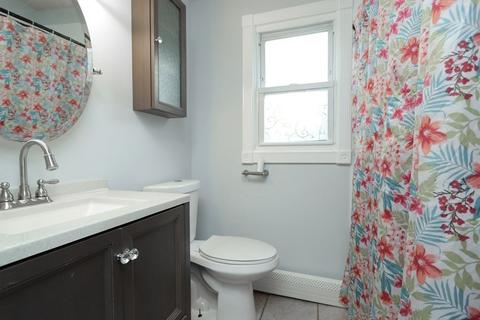 75 Rowland St, Springfield, MA 01107 photo 13