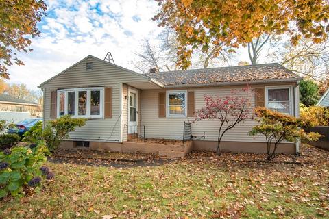 75 Rowland St, Springfield, MA 01107 photo 1