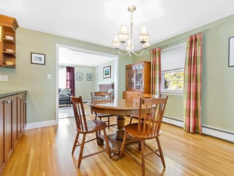 47 Robbins Rd, Walpole, MA 02081 photo 9