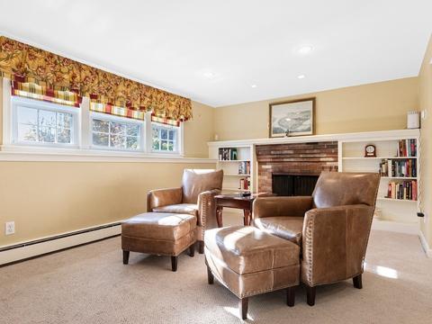47 Robbins Rd, Walpole, MA 02081 photo 26