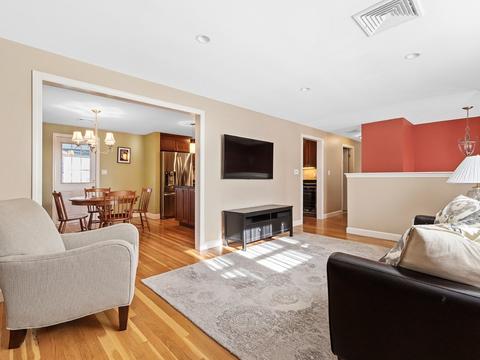 47 Robbins Rd, Walpole, MA 02081 photo 6