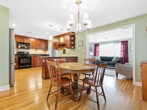 47 Robbins Rd, Walpole, MA 02081 photo 8