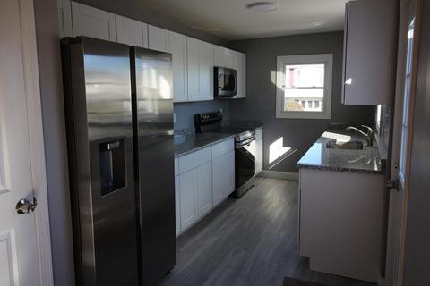 6 Aberdeen St, Fall River, MA 02721 photo 5