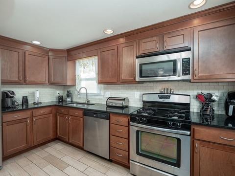 46 Nancy Ave, Dracut, MA 01826 photo 24