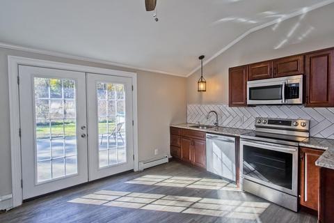 206 Corcoran Blvd, Springfield, MA 01108 photo 10