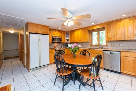 377 Maple, Danvers, MA 01923 photo 18