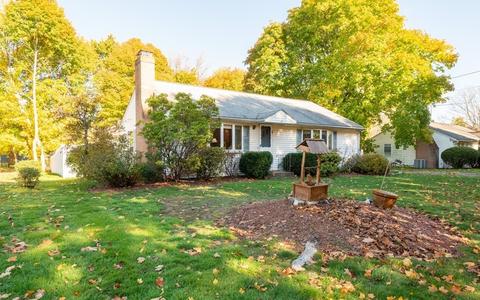 377 Maple, Danvers, MA 01923 photo 4