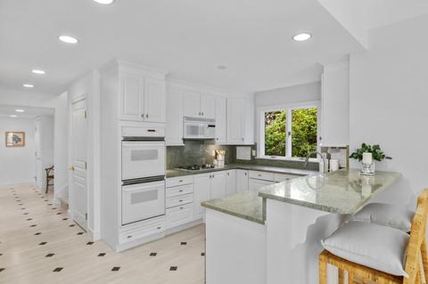 105 Willowbend Dr, Mashpee, MA 02649 photo 13