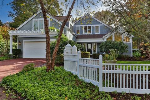 105 Willowbend Dr, Mashpee, MA 02649 photo 2