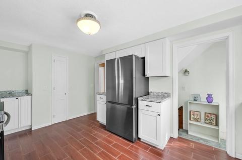 56 Mandalay Rd, Springfield, MA 01118 photo 12