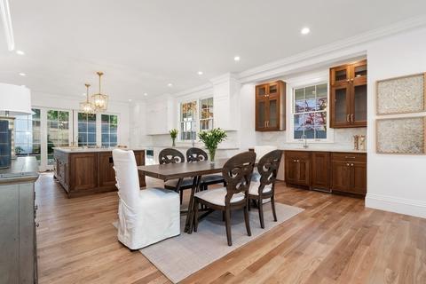 102 Dean Rd, Brookline, MA 02445 photo 12