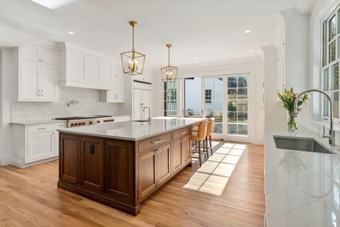 102 Dean Rd, Brookline, MA 02445 photo 8