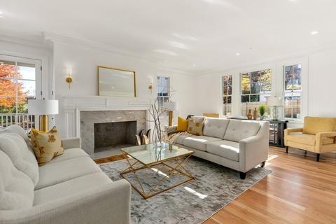 102 Dean Rd, Brookline, MA 02445 photo 5
