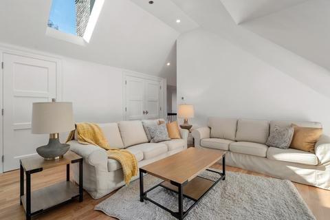 102 Dean Rd, Brookline, MA 02445 photo 28