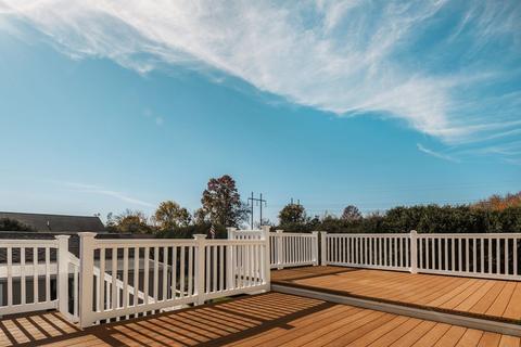 21 Tucker St, Fall River, MA 02724 photo 5