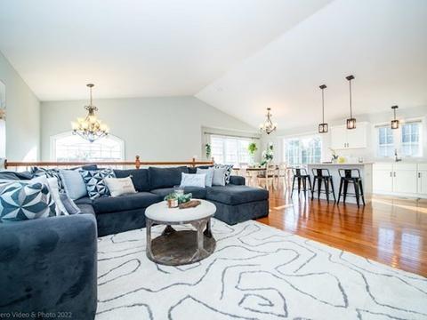 45 Frederick St, Fall River, MA 02721 photo 2
