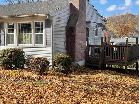 12 Lemay Rd, Woonsocket, RI 02895 photo 2