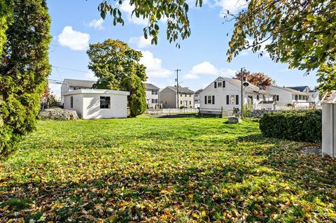 291 Henry St, Fall River, MA 02721 photo 4