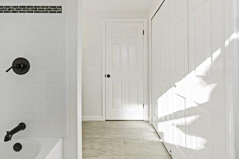 291 Henry St, Fall River, MA 02721 photo 23