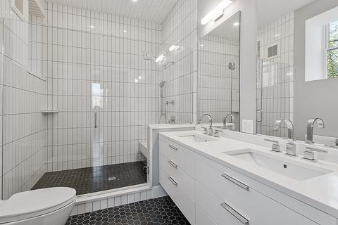 19 Walnut St, Maynard, MA 01754 photo 8