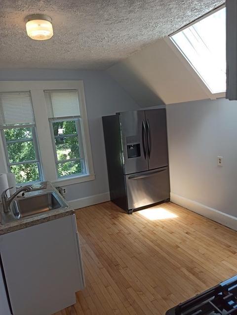 39 May St, Worcester, MA 01610 photo 7