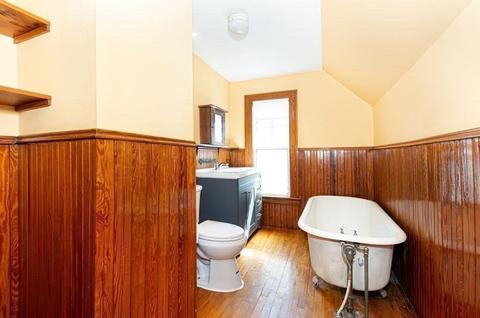 39 May St, Worcester, MA 01610 photo 4