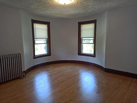 39 May St, Worcester, MA 01610 photo 2