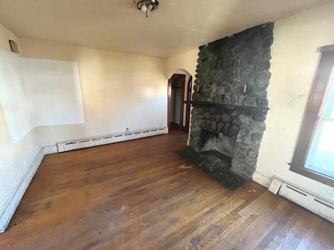 85 Covington St, Springfield, MA 01119 photo 7