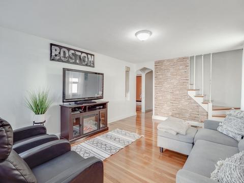 6 Parkview Rd, Everett, MA 02149 photo 2