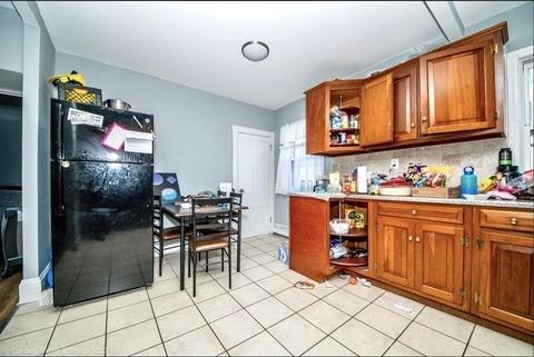 240 Quequechan, Fall River, MA 02723 photo 7