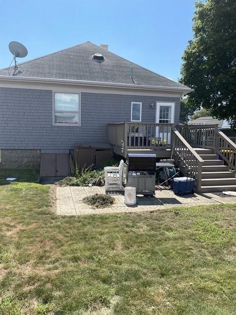 18 Salisbury St, Fall River, MA 02723 photo 2