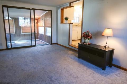 107 Donbray Rd, Springfield, MA 01119 photo 5
