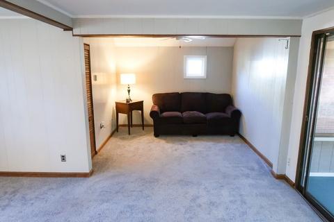 107 Donbray Rd, Springfield, MA 01119 photo 6