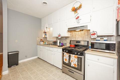 53 Almy St, Fall River, MA 02720 photo 3