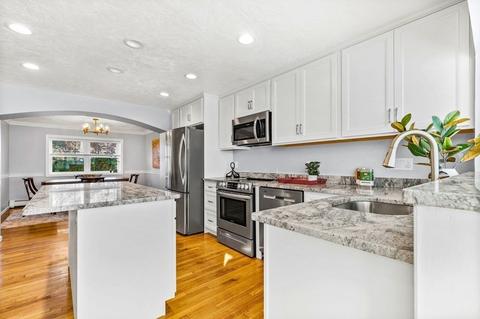 11 Pine Hill Dr, Walpole, MA 02081 photo 7