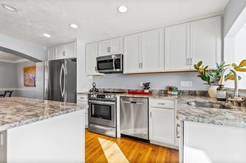 11 Pine Hill Dr, Walpole, MA 02081 photo 6