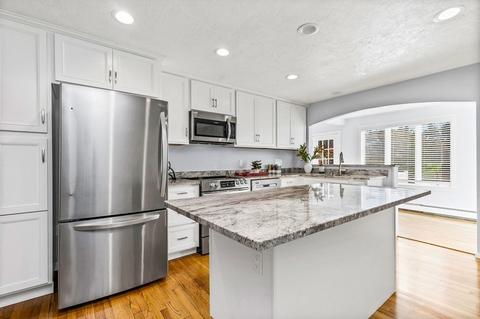 11 Pine Hill Dr, Walpole, MA 02081 photo 8
