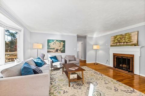 11 Pine Hill Dr, Walpole, MA 02081 photo 3