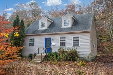 82 Deerfield Rd, Mashpee, MA 02649 photo 1
