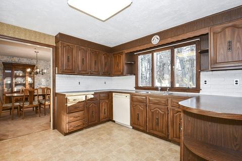 26 Forest Rd, Acton, MA 01720 photo 8