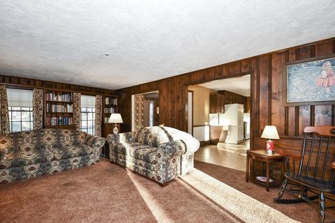 26 Forest Rd, Acton, MA 01720 photo 3