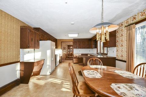 26 Forest Rd, Acton, MA 01720 photo 9