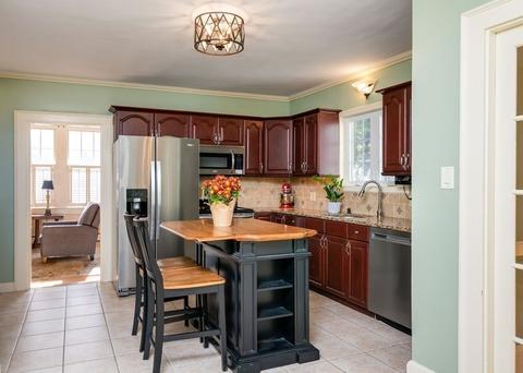 14 Derby St, Hingham, MA 02043 photo 8