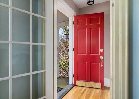 14 Derby St, Hingham, MA 02043 photo 3